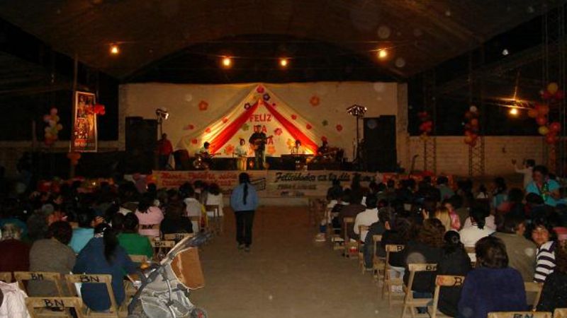 El comité de la UCR santamariana agasajó a las madres