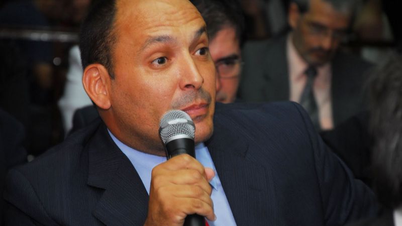 Diputados en Santa María, por el conflicto en San José