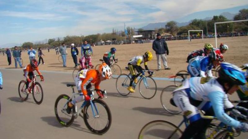 Aniversario de la pista “Waldo Castro”