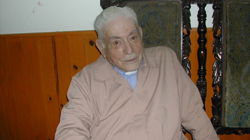 El padre Gerardo Denett cumple 60 años de sacerdote