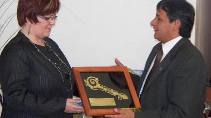 Tras la visita de la comitiva canadiense, se firmó la Carta Intención