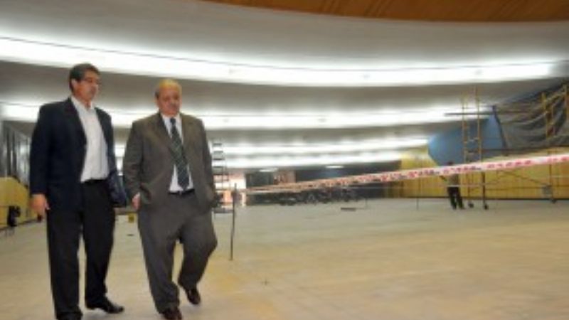 Obvio, tampoco inauguraron el Cine Teatro Catamarca en fecha