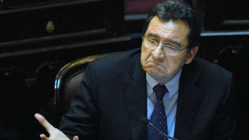 Castillo presente en otro lanzamiento de un candidato a presidente