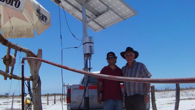Primera bomba solar en el Salar de Pipanaco