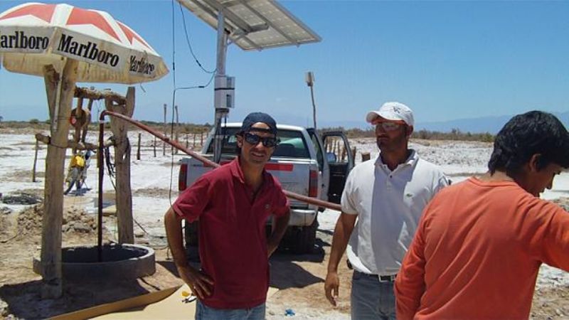 Primera bomba solar en el Salar de Pipanaco