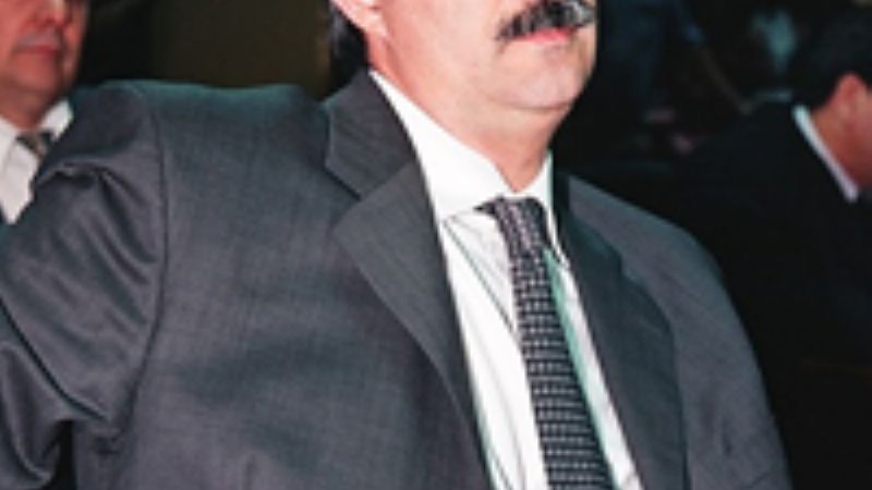 Acusan a diputado de “presionar” a empleados para falsificar actas