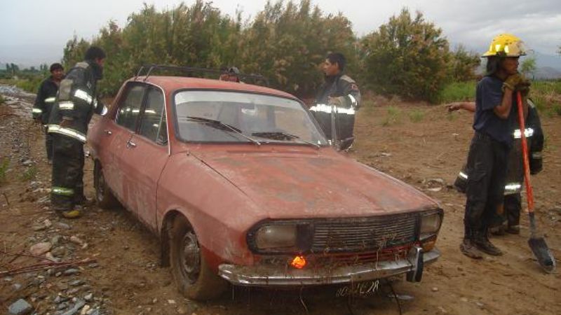 Los bomberos tuvieron arduas intervenciones por las lluvias