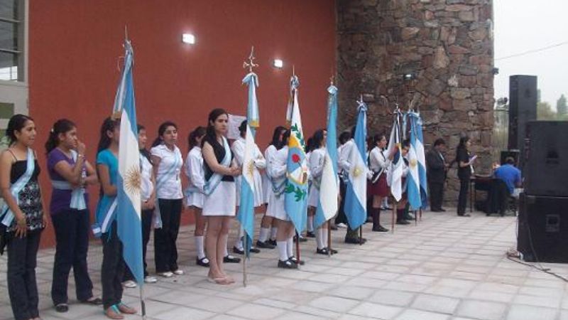 Minera Alumbrera construyó un polideportivo en Belén