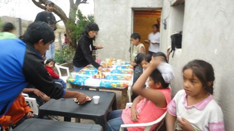 Asistencia social a damnificados de Ampajango