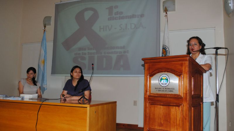 Brindaron charla informativa sobre SIDA