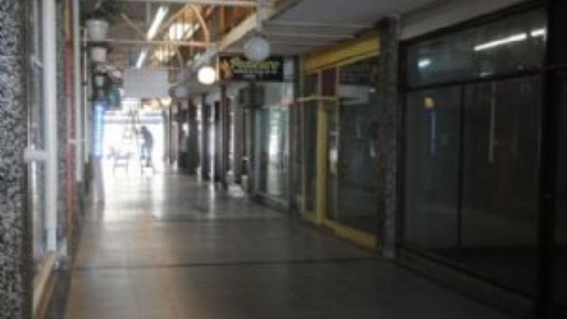 Tras 52 años de vida, cerró la Galería Catamarca