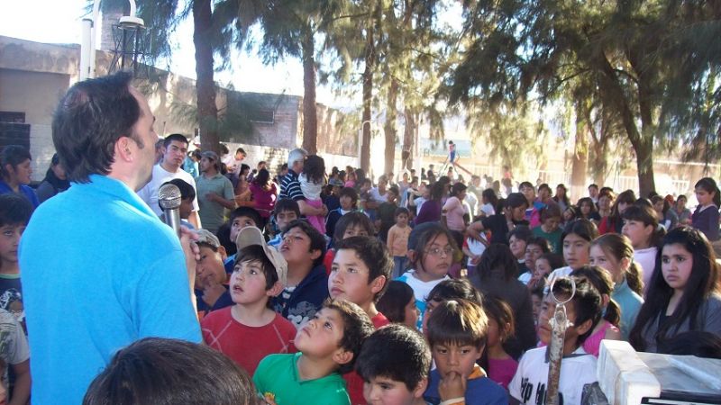 Dalmacio Mera recorrió el interior provincial 