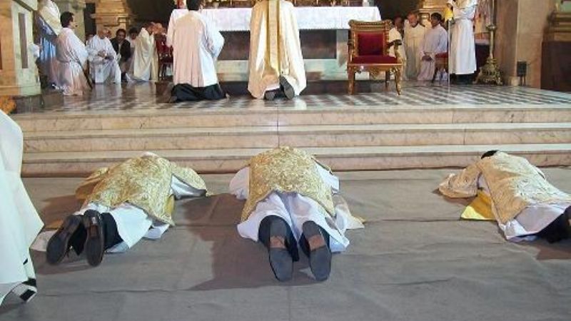 Se ordenaron tres nuevos presbíteros 