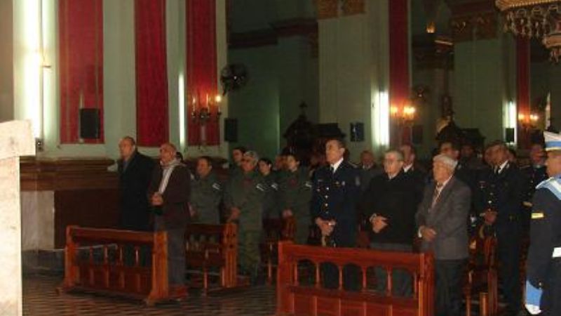 Movimiento Diocesano de Acampadas Policiales organizó misa