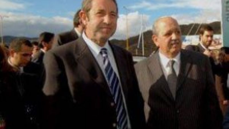 ¿Quién paga los gastos de Julio Cobos y su comitiva? 