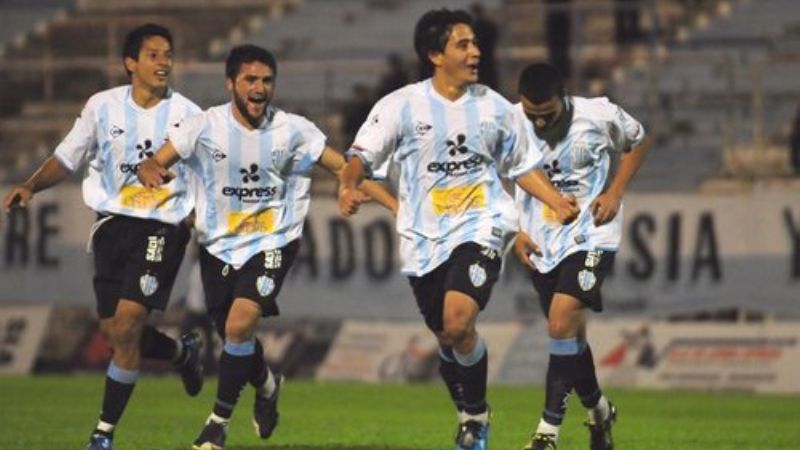 Policial se comió una goleada en Salta