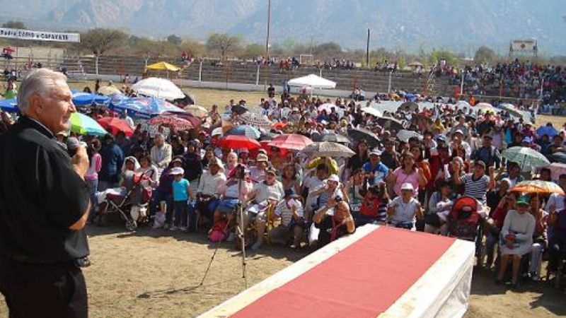 El padre Betancourt derramó su bendición en los valles