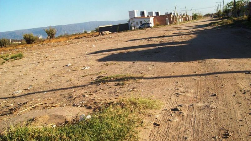 Reparación de pérdida de agua en el Bº 100 Viviendas Norte