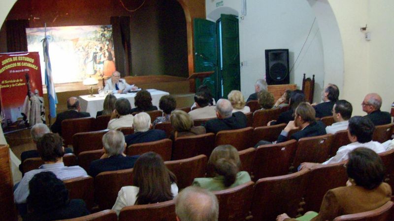 Homenaje a Ramón Rosa Olmos y Gaspar Guzmán