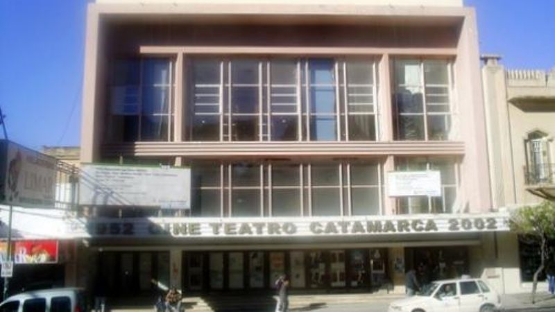 Hace un año decían que en el 2010 terminaban el Cine Teatro de Catamarca 
