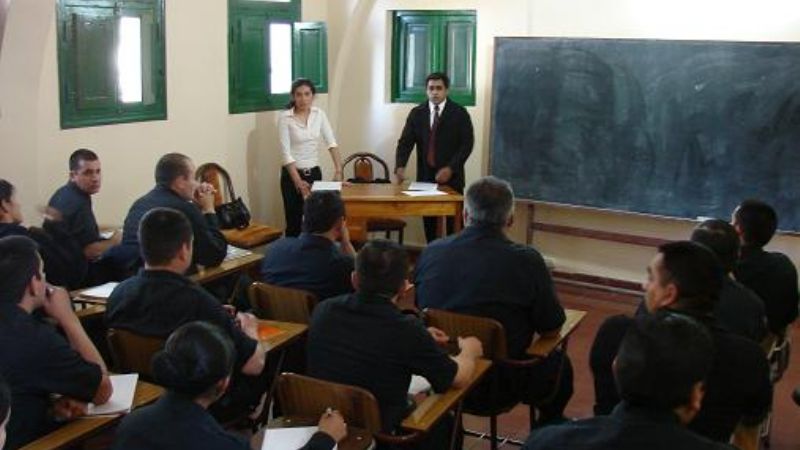 Capacitación para personal de la Comisaria de la Mujer y el Menor