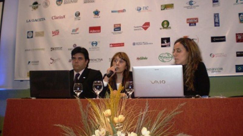 Funcionarios municipales de Capital en Jornadas de Tucumán Emprende 2010