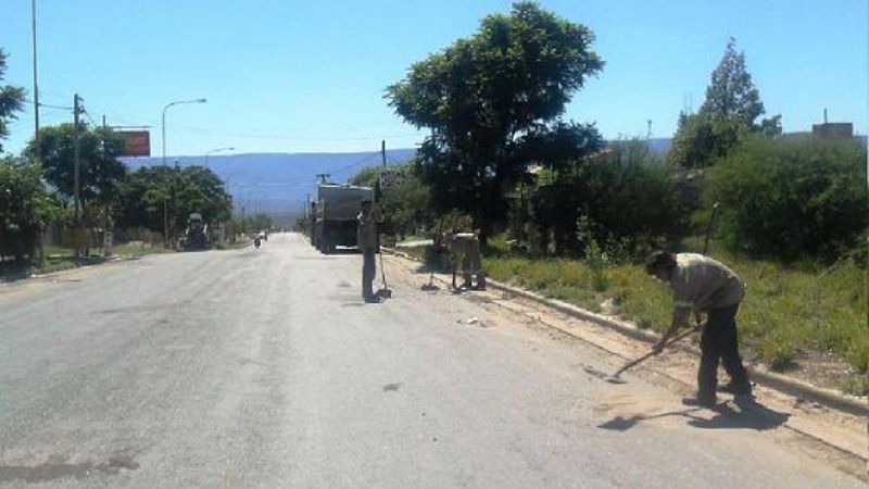 Repavimentación de la Av. Del Pino