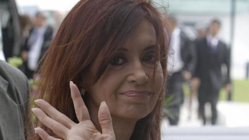 Roban $ 357.000 destinados al viaje de Cristina por Medio Oriente