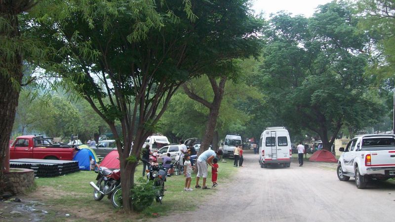 La gente colmó el camping municipal
