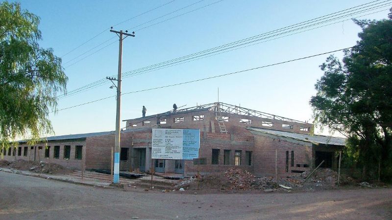 Empresa de construcción despidió a 16 empleados