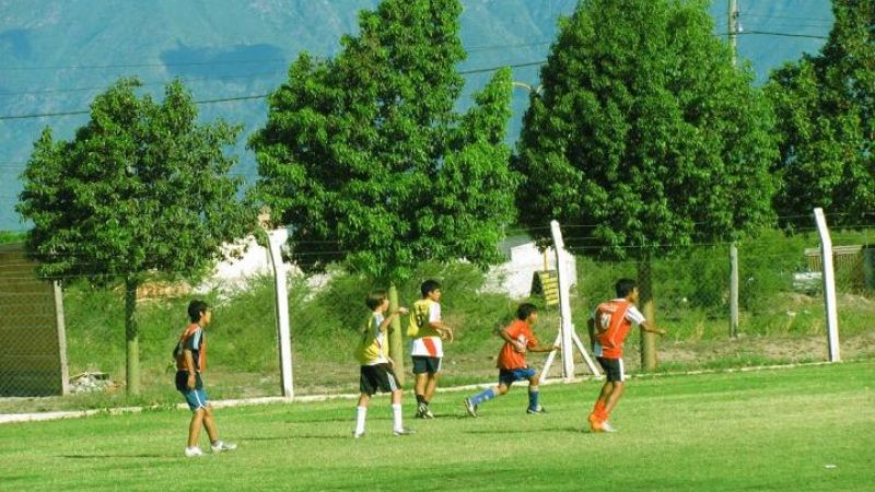 Jugador de Estados Unidos en la Escuela de Fútbol Soy de River 