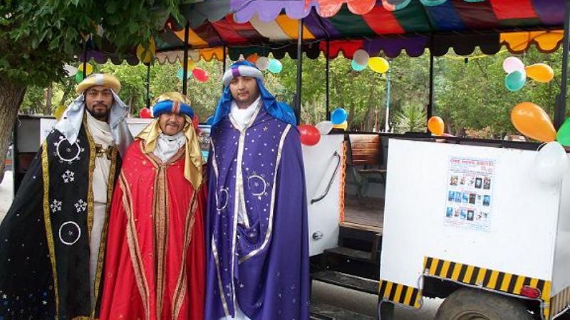 Los Reyes Magos recorrieron las calles santamarianas