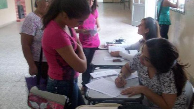 El programa ConectarIgualdad inscribirá mañana en las 500 Viviendas