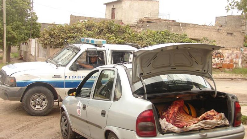 Secuestran carne faenada clandestinamente