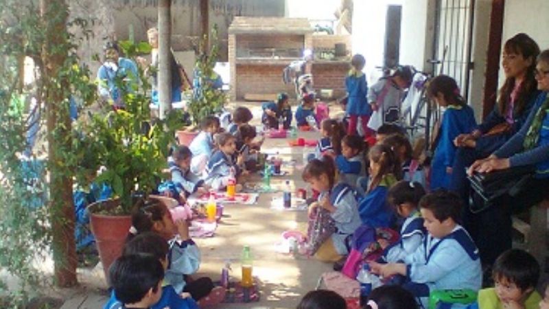 Visita de jardines de infantes al vivero municipal