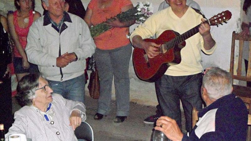 Gustavo Jalile de serenata