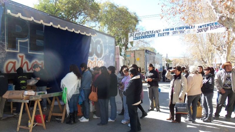 Lácteos, pescado y fiambres “Para Todos”, en el interior