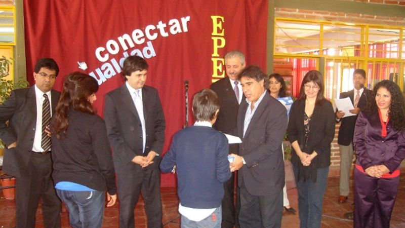 Se entregaron más de 350 netbooks en la técnica de Santa María