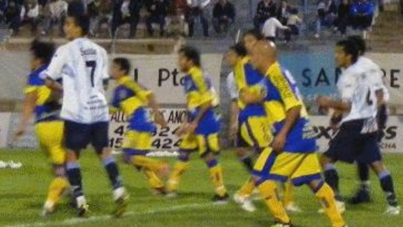 Policial gana y sube, y Villa Cubas pierde y se hunde