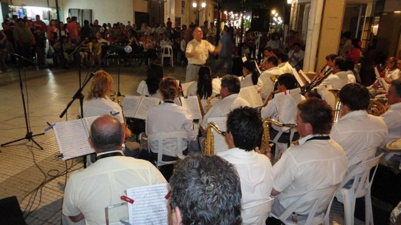 El CD realizó un nuevo Jueves Cultural en la peatonal Rivadavia