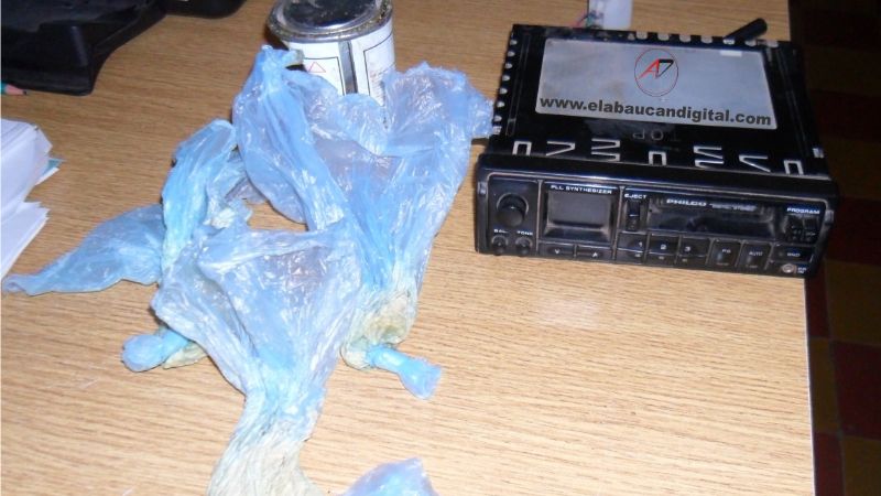 Robaron para drogarse y agredieron a la policía