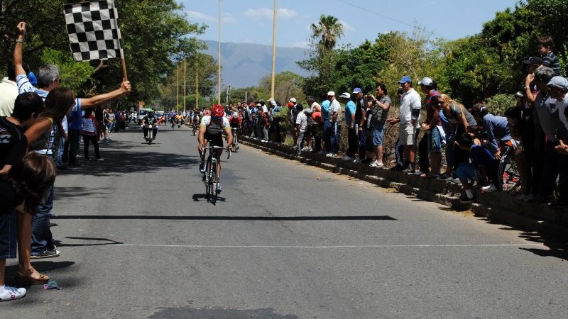 El riojano Castro dueño de la “challenguer” en la Colombo