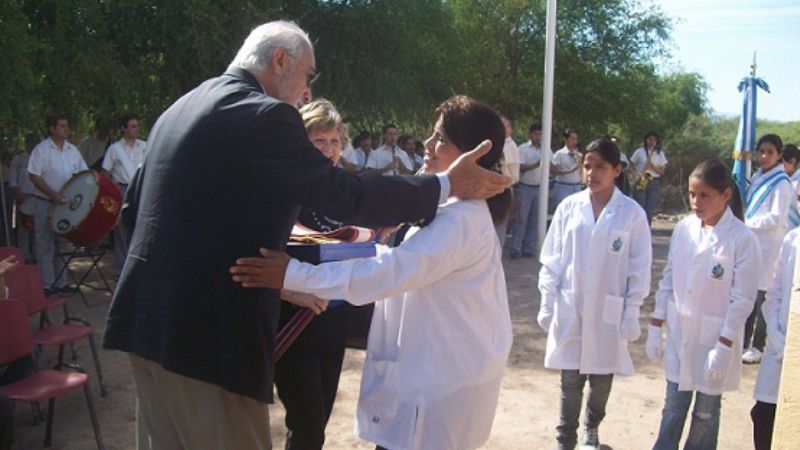 Impusieron el nombre “María Elena Walsh" a la escuela municipal de Bajo Hondo