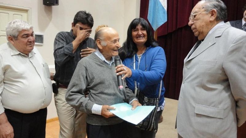 Pasaje de La Viñita llevará el nombre de un vecino de casi 100 años 
