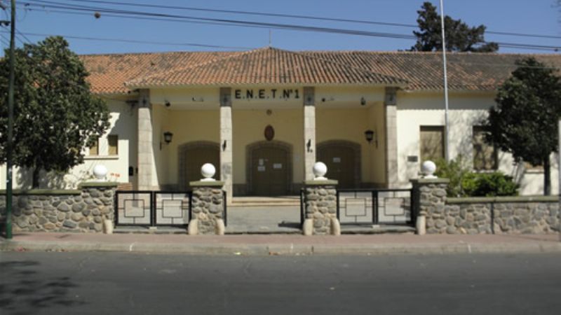 Contundente paro en la ENET