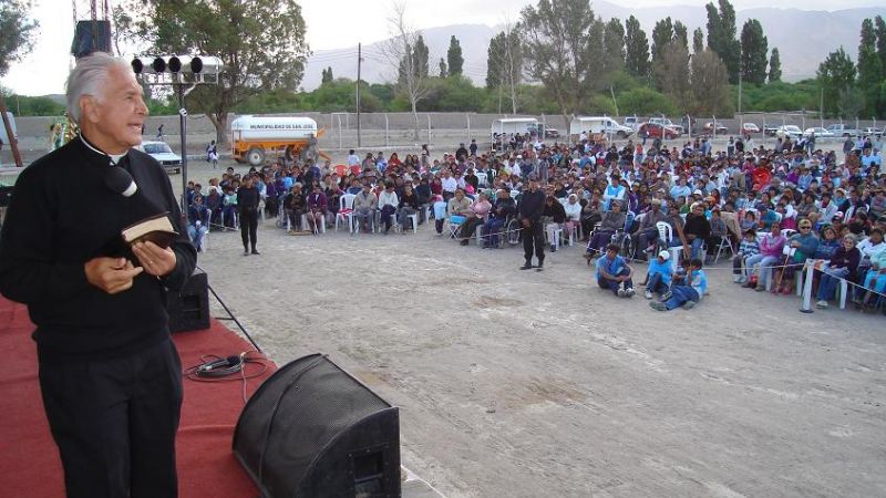 Masiva muestra de fe en la presentación del Padre Darío Betancourt