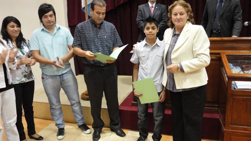 Distinguen a gimnasta catamarqueño 