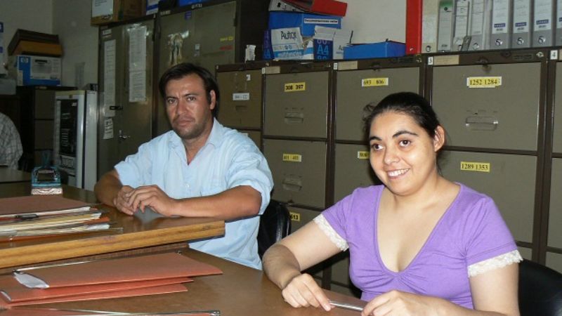 Los discapacitados ya cumplen funciones en las distintas áreas 