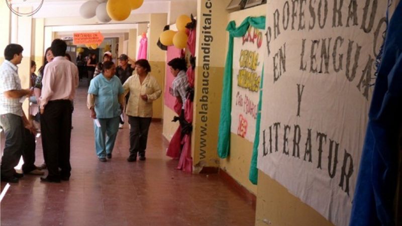 El IESF presentó la 1° Expo Feria Educativa