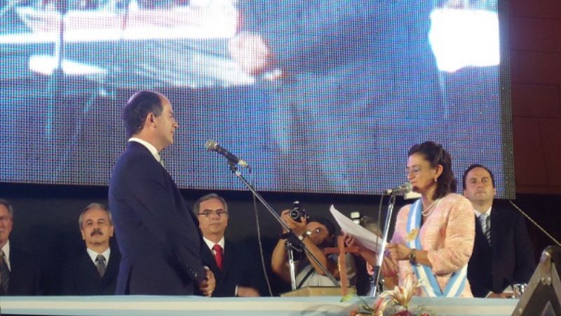 Analizan la salida al conflicto Denett